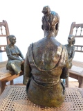annakalo - Femmes sur chaises
